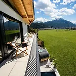 Alpen Sky Apartment *