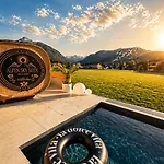 Alpen Sky Apartment *